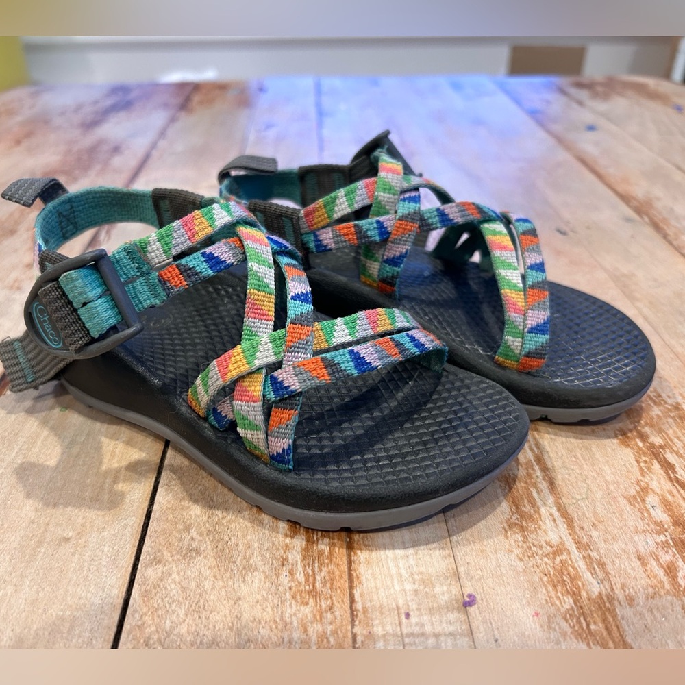 Kids Chaco Sandal - size 10